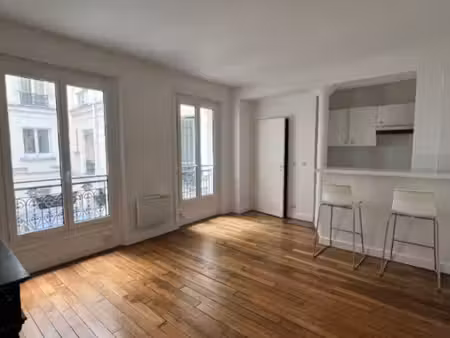 studio 75002 paris 30.54m²