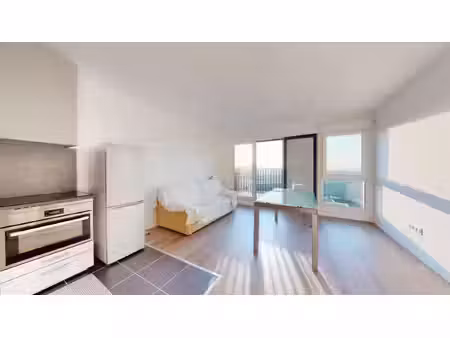 location appartement 2 pièces  43.31m²  villeneuve