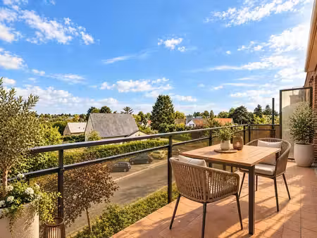 waterloo centre  appartement avec jolie terrasse