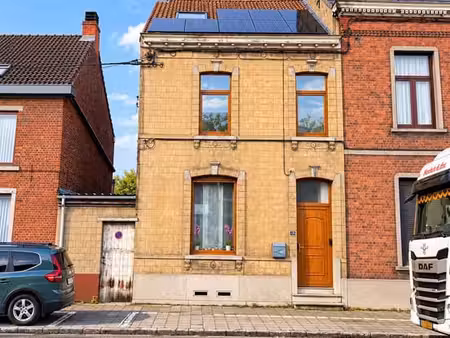 charmante maison à vendre – manage