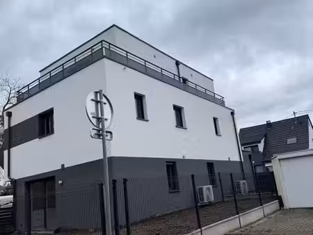 t2 51m2 avec jardin privé et parking
