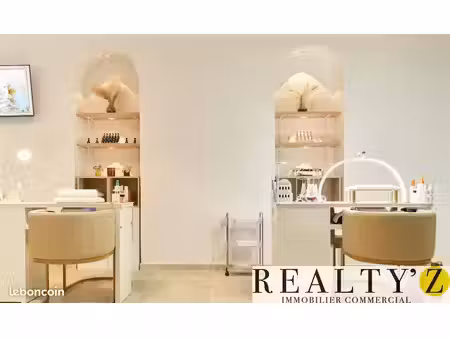 local commercial 122 m²
