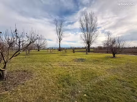 terrain 2 106 m² poudis