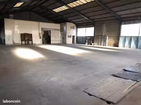 à louer – espace individuel ferme dans hangar professionnel 150 m² – sorgues (84700)