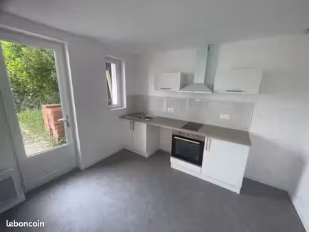 maison t3 à louer avec jardin et parking