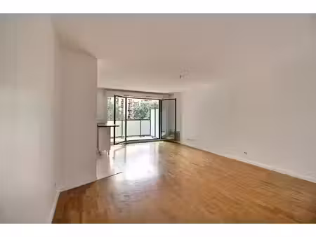 asnières-sur-seine ? 3 pièces avec balcon et vue sur parc !