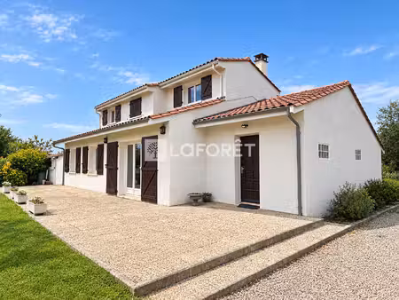 maison fargues saint hilaire 6 pièce(s) 124 m2