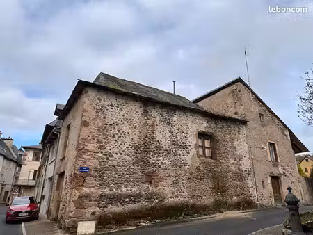 garage / grange cœur d’espalion