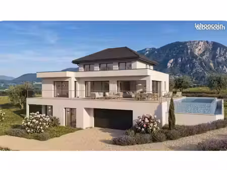 maison /230 m2