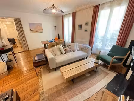 t4 - 72.86m ²