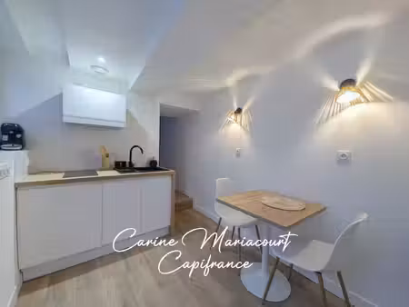 studio meublé 32 m² – entièrement rénové – centre de saint-maixent-l’école