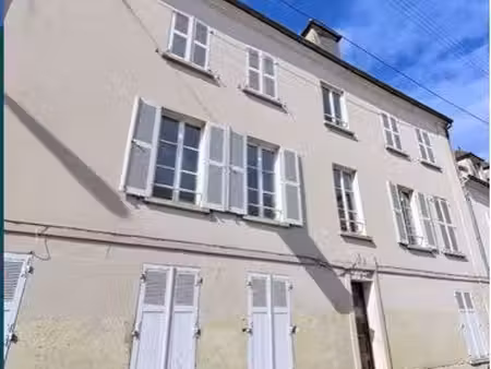 studio 26m - 5 min à pied gare persan - beaumont