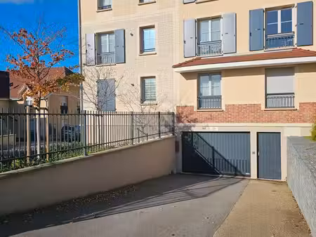 double box gare mériel 27m2 sécurisé