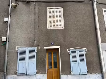 maison 2 pièces 83 m²