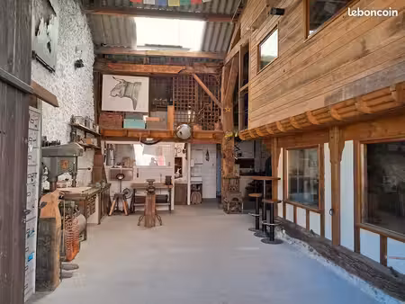 atelier d’artiste avec grange  maison à rénover et terrain