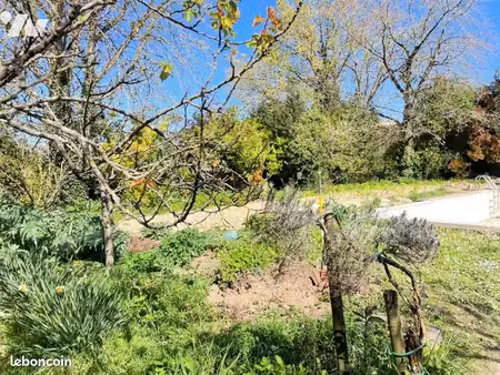 terrain 1059 m² bourgneuf