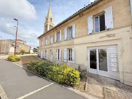a louer appartement t3 - saint savin centre