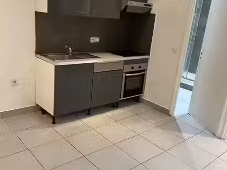 location appartement 2 pièces 45 m² à marseille 3ème (13003)  635 €