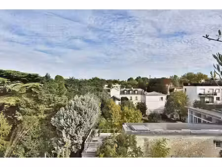 triplex à vendre dans le quartier saint james-delabordère