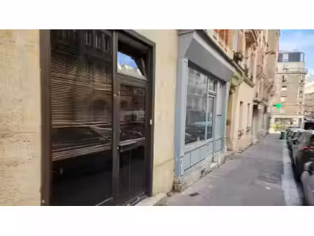 location local commercial  28.65m²  paris 12