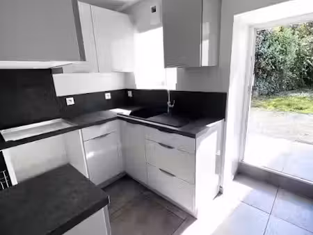 location maison 4 pièces 70 m² à les abrets (38490)  899 €