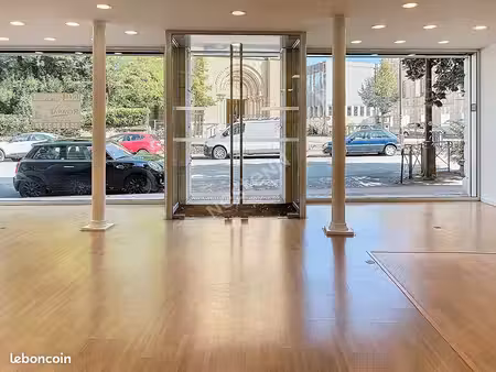 local commercial 150 m² brive la gaillarde