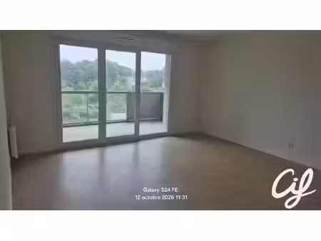 appartement t3 le bourg sous la roche - 66.66 m2 140 000 euros