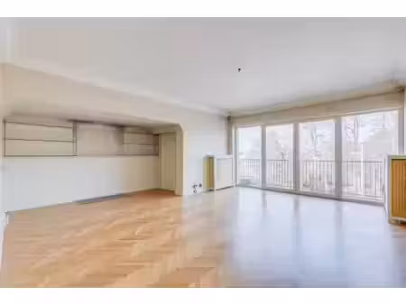 welgelegen en lichtrijk appartement op wandelafstand van de grote markt