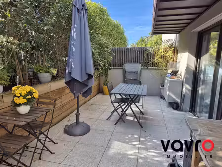 terrasse 22 85 m2 sud - t3 - box fermé
