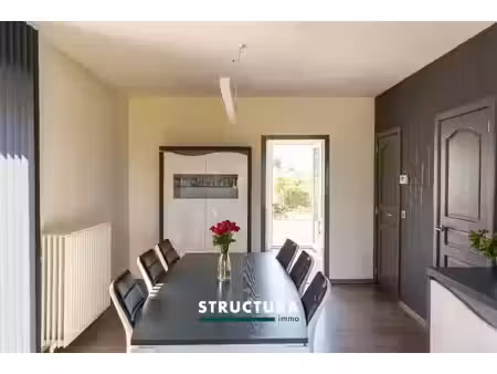 lichtrijk 1-slaapkamerappartement met terras en epc b