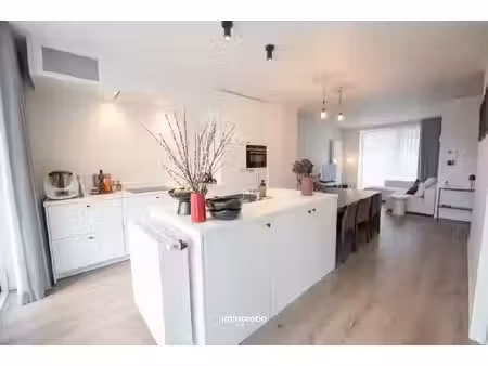 recent 2 slaapkamer-appartement te koop op ’t gaverke in waregem!