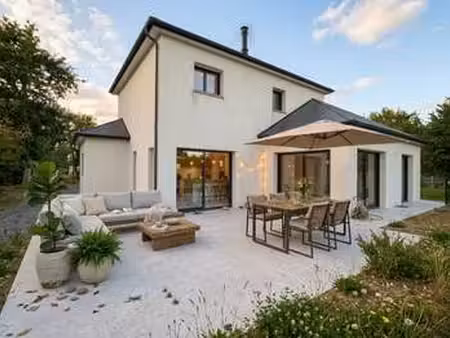 vente maison à granville (50400) : à vendre / 136m² granville
