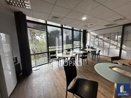 location bureaux nice 06200 379m²