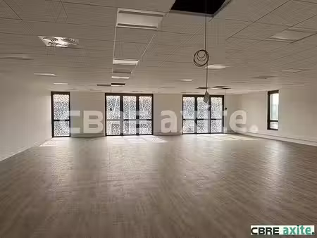 vente bureau vaulx milieu 168 m²