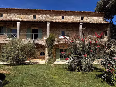 a 5km d'uzès  maison de village du xviii avec jardin  piscine et dépendances