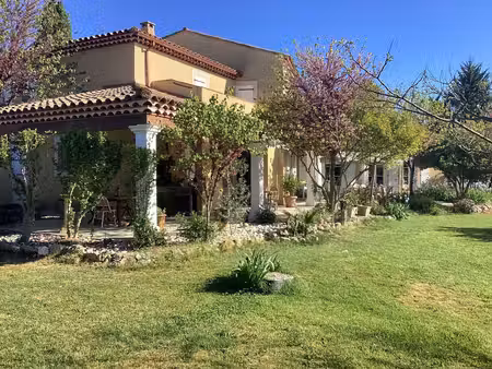 dpt gard (30)  à vendre  nimes proche  maison individuelle type 8  terrain de 3434m2 ...