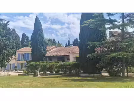 maison nîmes - 15 chambres - 570m²