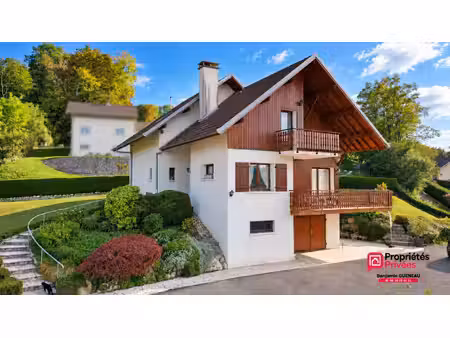 maison individuelle - 5 chambres avec possibilité d'en faire une 6ème - 165 m2