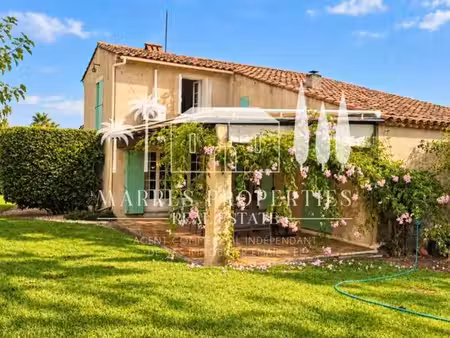 maison provençale à proximité de saint-tropez et pampelonne