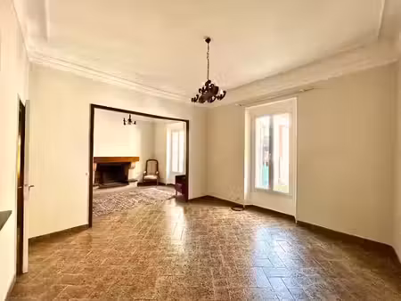 vente immeuble 4 pièces 125 m² à cucuron (84160)  299 000 €