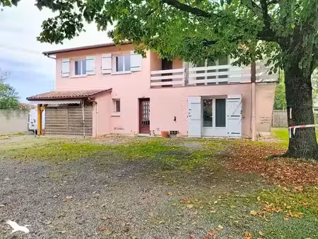 vente immeuble 0 pièces à aire-sur-l'adour (40800)  161 250 €