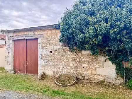 vente immeuble 0 pièces 50 m² à chaniers (17610)  32 000 €