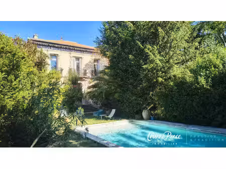 nîmes maison de ville avec dépendance piscine et garage