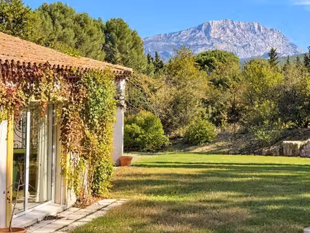 a vendre - propriété de charme - aix-en-provence - vue sur la sainte-victoire