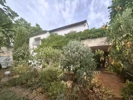 maison bourgeoise avec jardin en centre village