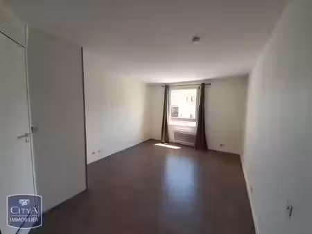 appartement à louer 1 pièce 19 m² - chambéry (73) - 364€