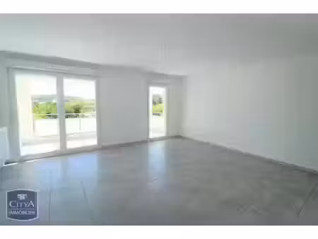 appartement à louer 3 pièces 62.67 m² - gignac-la-nerthe (13) - 990€
