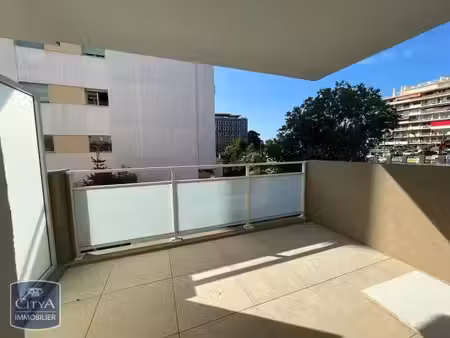 appartement à louer 2 pièces 40.6 m² - le cannet (06) - 780€