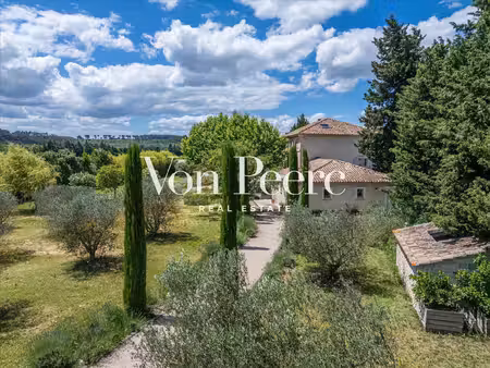 propriété d'exception au coeur de la provence