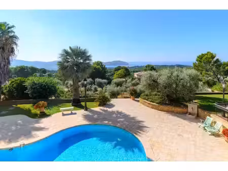 achat : maison (13180)